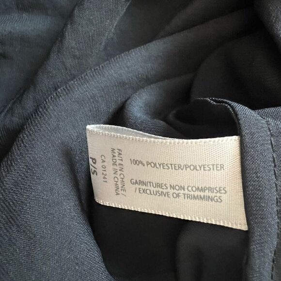 CONTEMPORAINE Black Sateen Finish V Neck Short Sleeve Dressy Top S - Picture 8 of 8